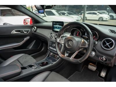 Mercedes-Benz CLA250 AMG Dynamic ปี 2017 ไมล์ 8x,xxx Km รูปที่ 6
